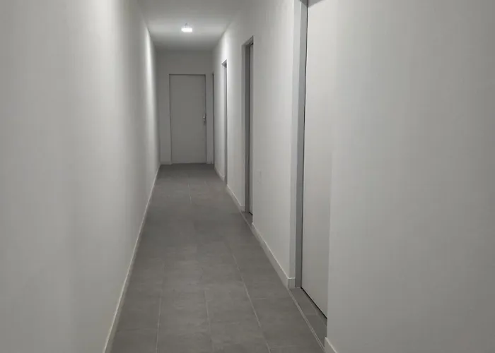 Westbahnhof 1 Apartman *