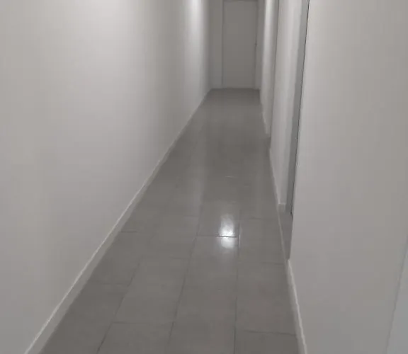 Westbahnhof 1 Apartman Bécs